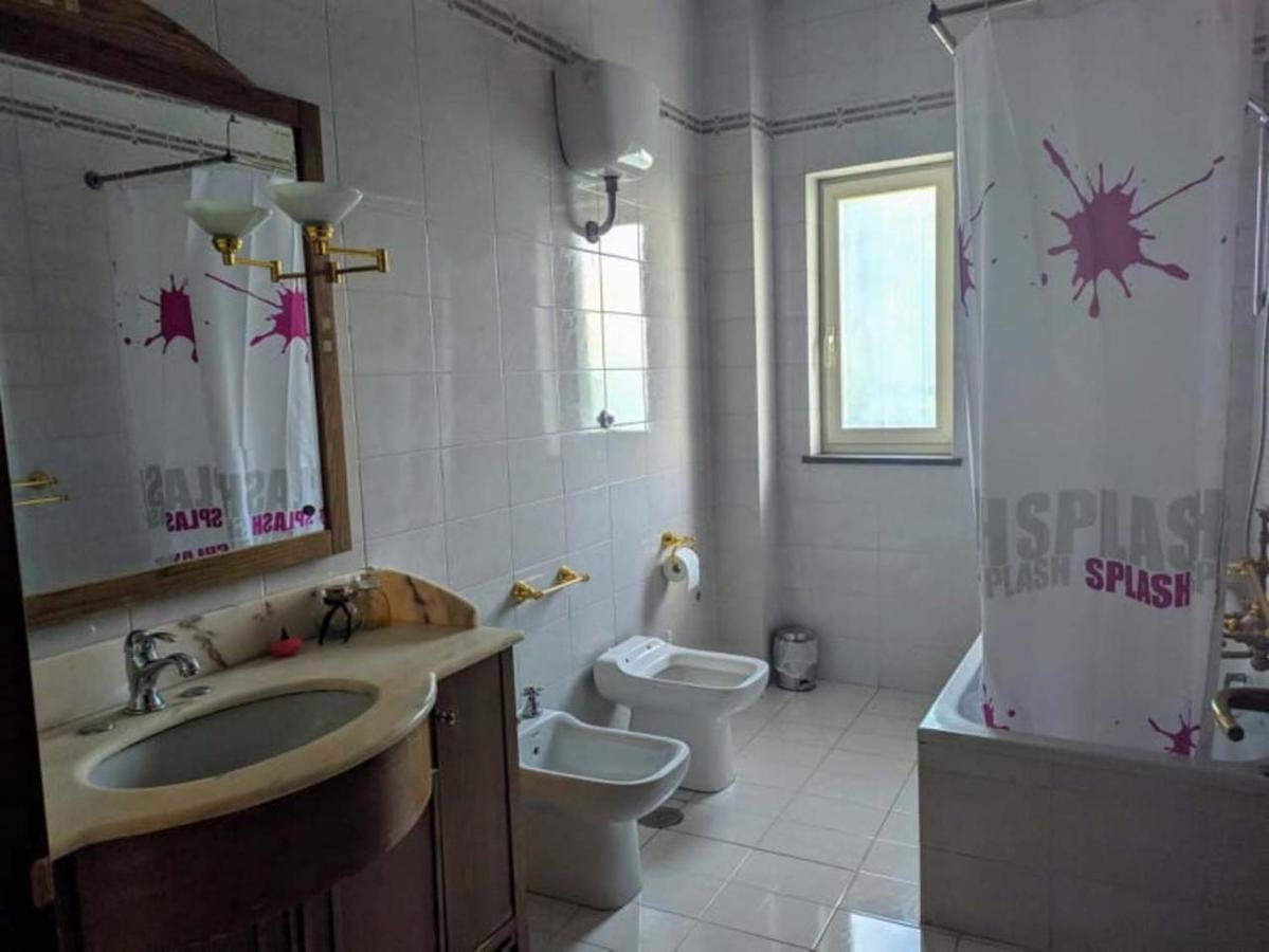 Peppino'S Room เนเปิลส์ ภายนอก รูปภาพ