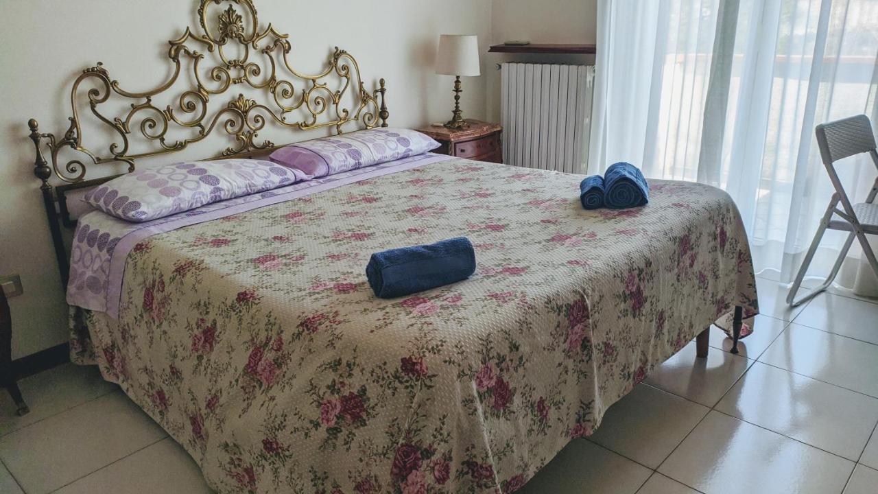 Peppino'S Room เนเปิลส์ ภายนอก รูปภาพ