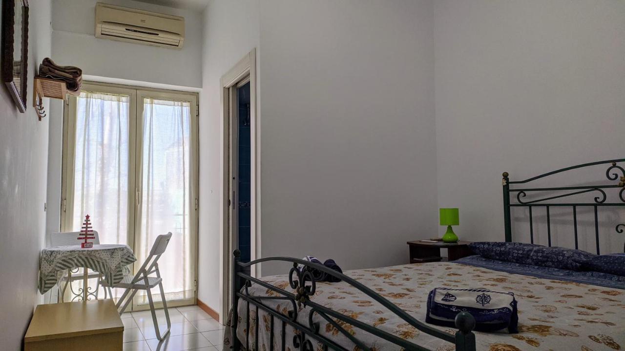 Peppino'S Room เนเปิลส์ ภายนอก รูปภาพ